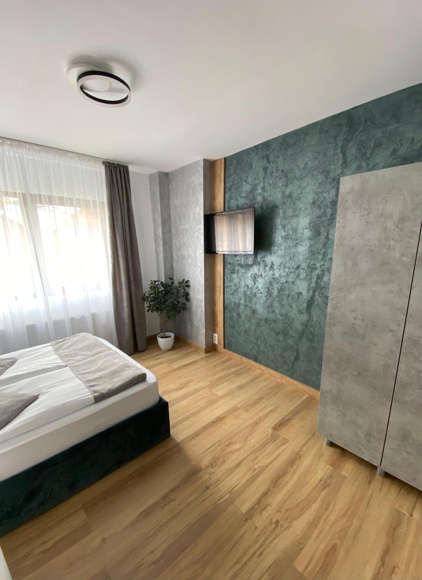 Apartament Pensiunea Liziera Buşteni Exterior foto
